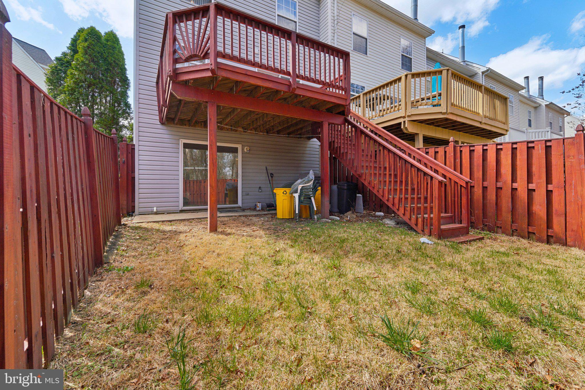 SEVEN OAKS - Residential