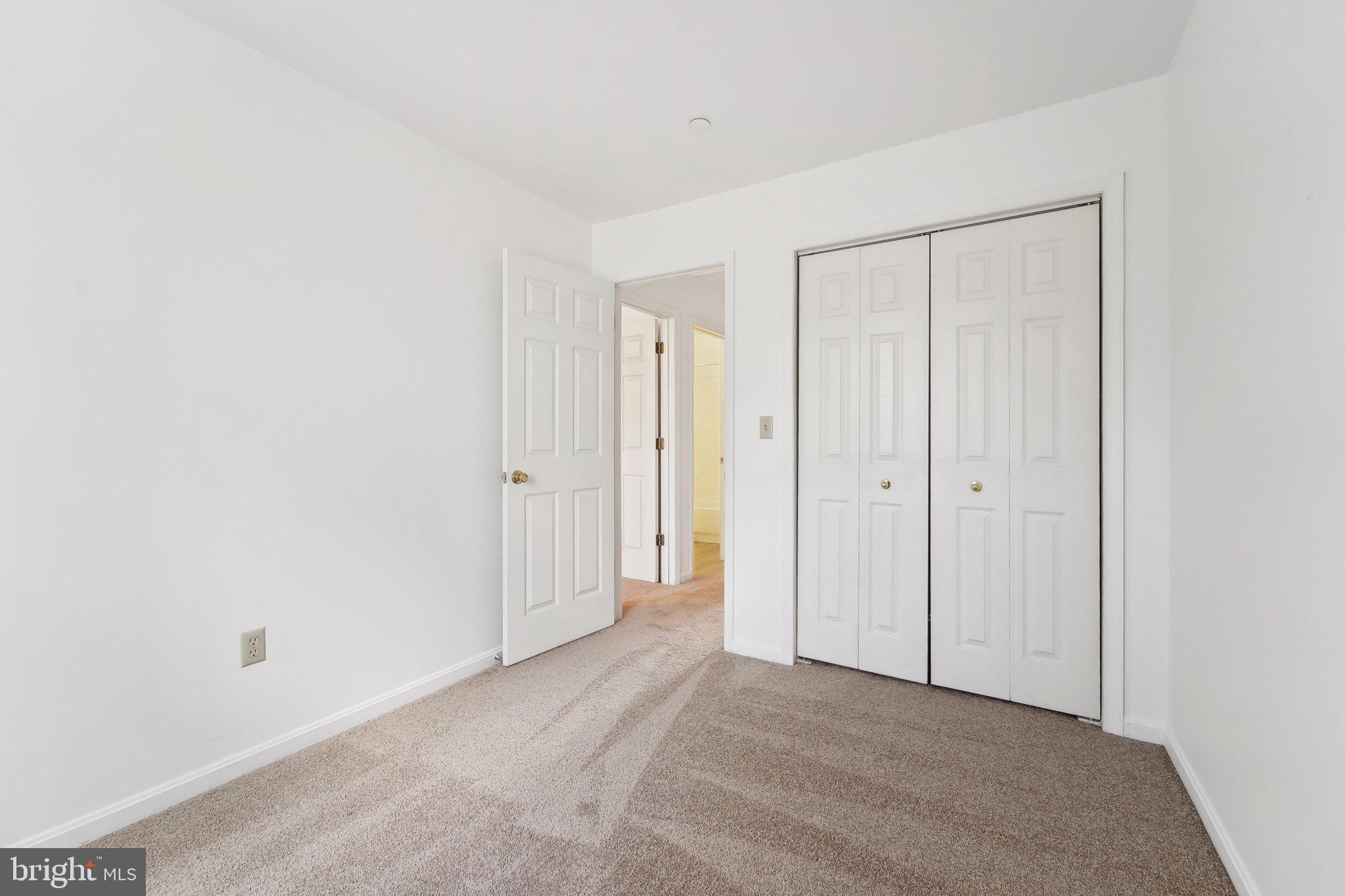 SEVEN OAKS - Residential