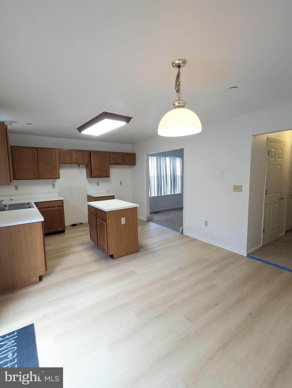 SEVEN OAKS - Residential