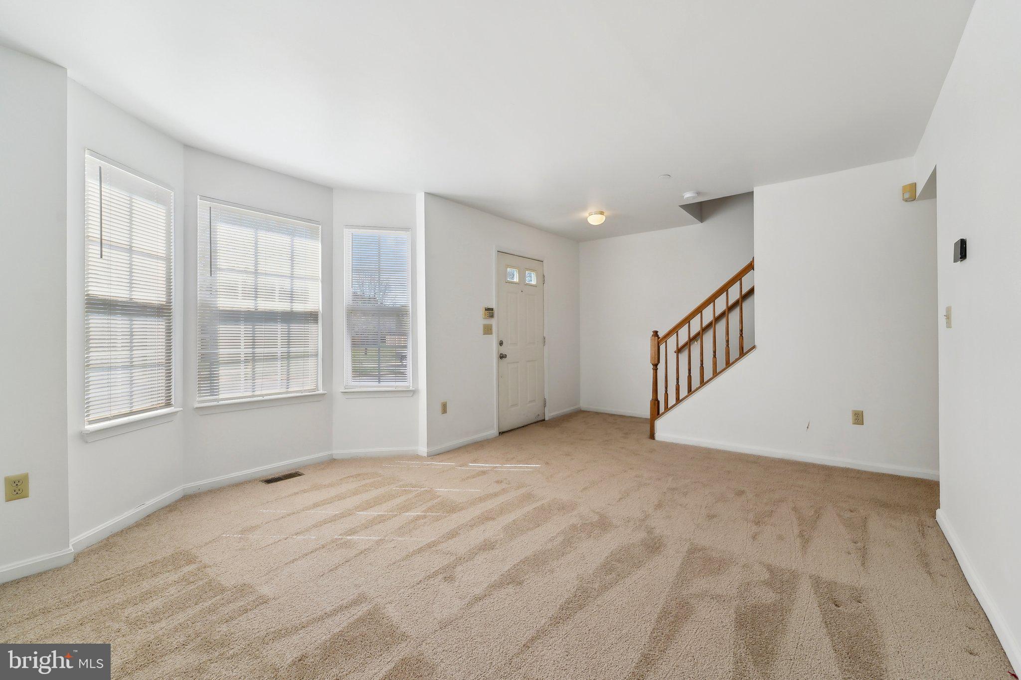 SEVEN OAKS - Residential