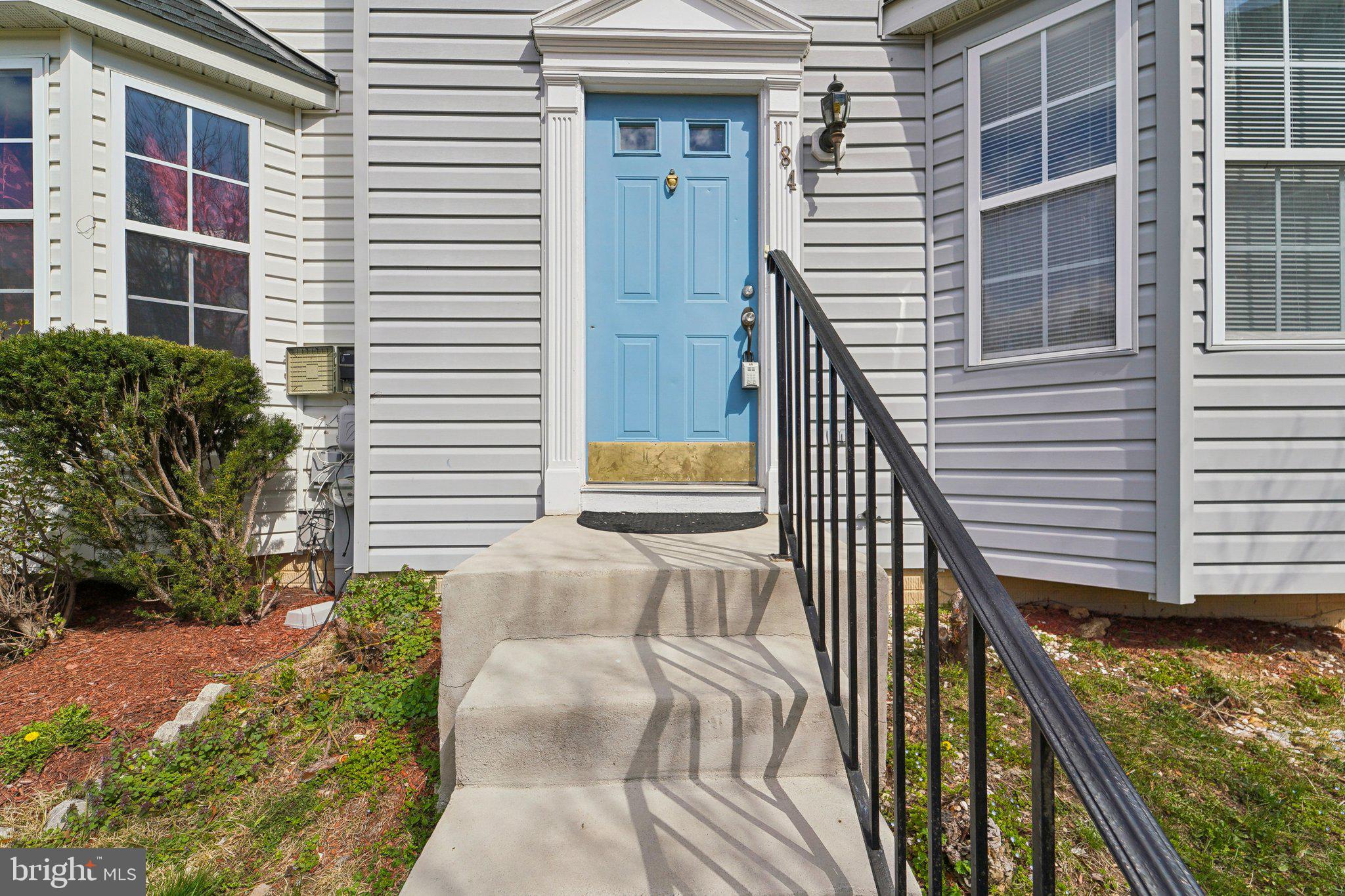 SEVEN OAKS - Residential