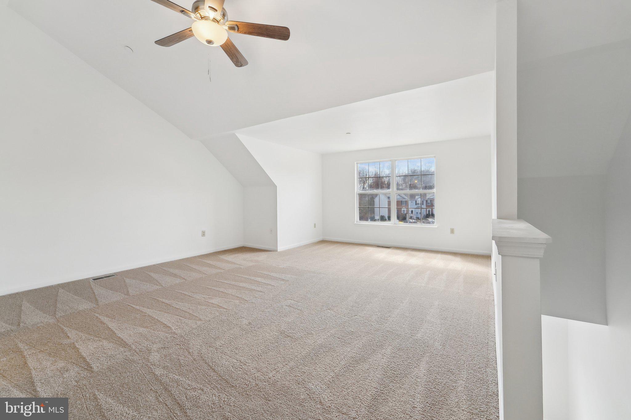 SEVEN OAKS - Residential