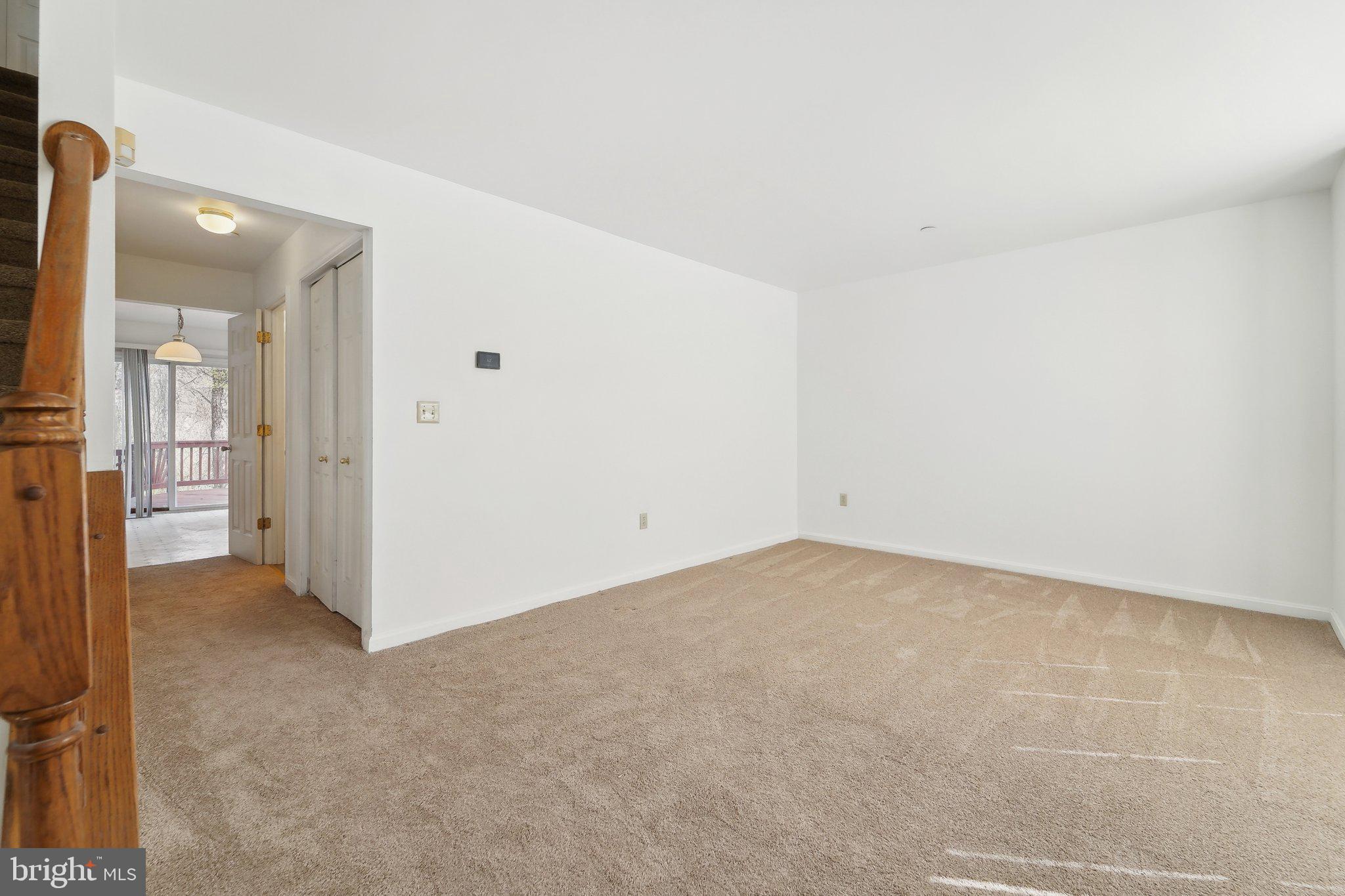 SEVEN OAKS - Residential