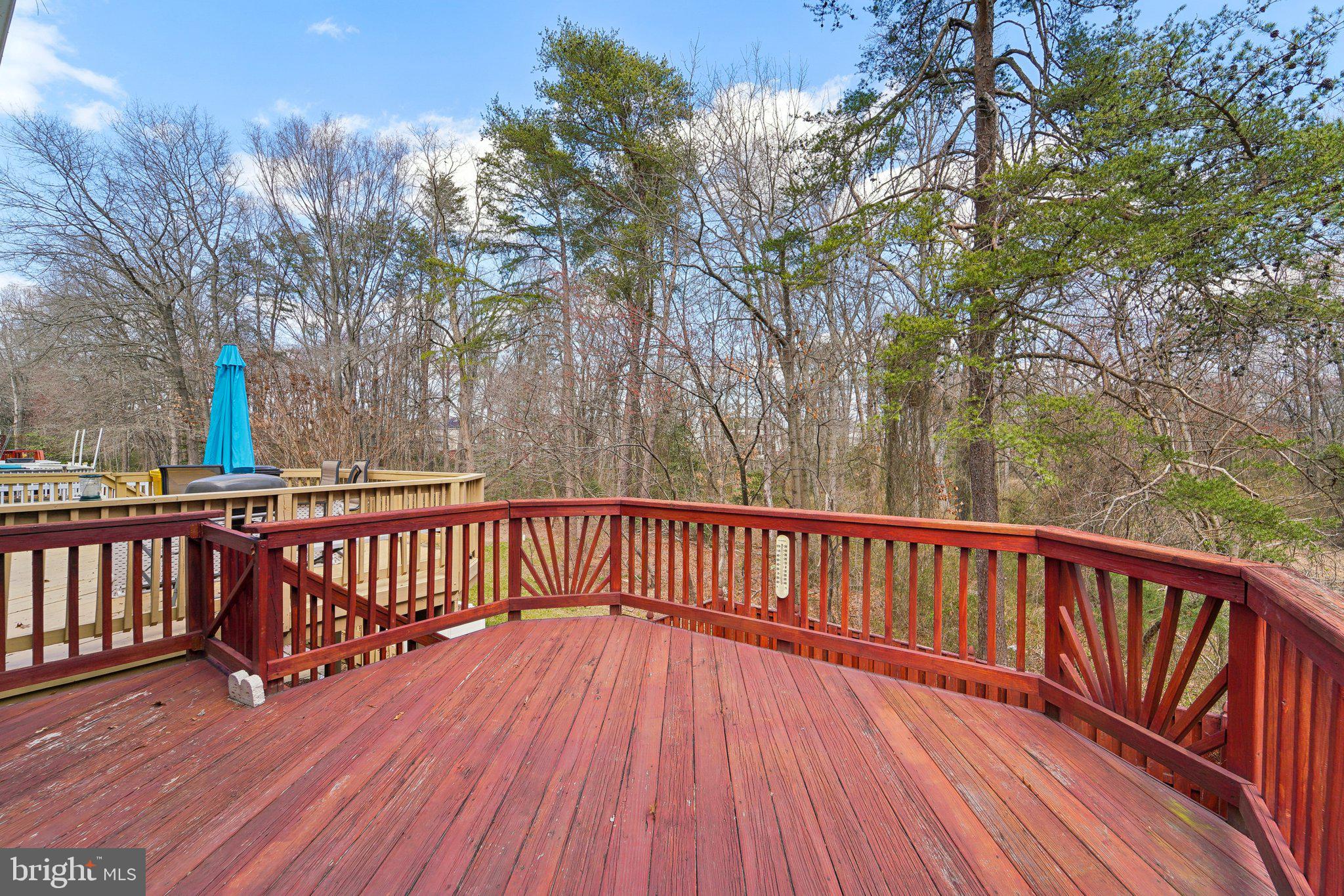 SEVEN OAKS - Residential