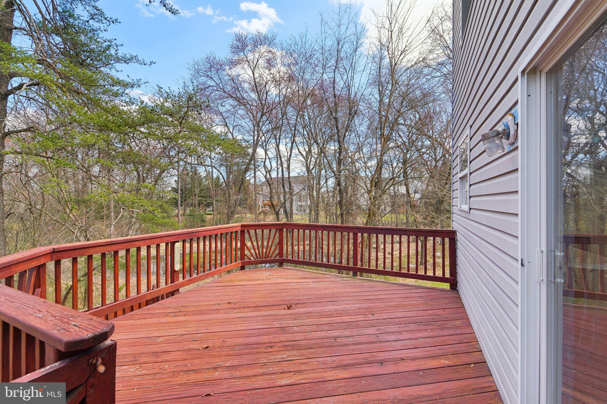 SEVEN OAKS - Residential