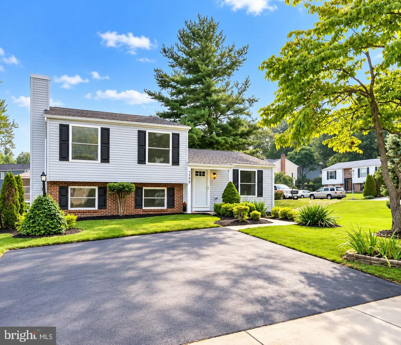 1598 Elmwood Court