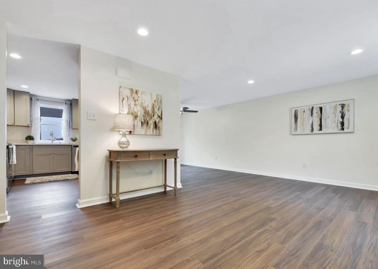 1598 ELMWOOD COURT