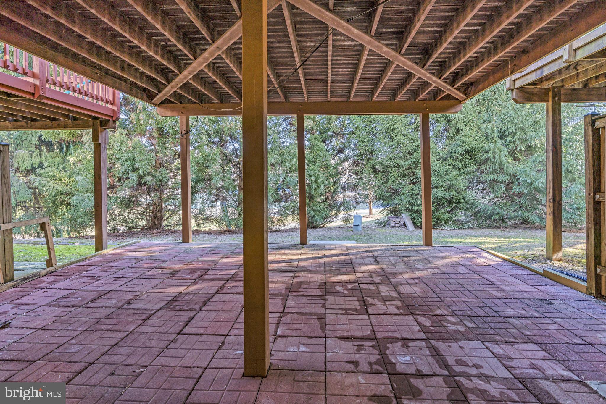 WILLOWS OF POTOMAC - Residential