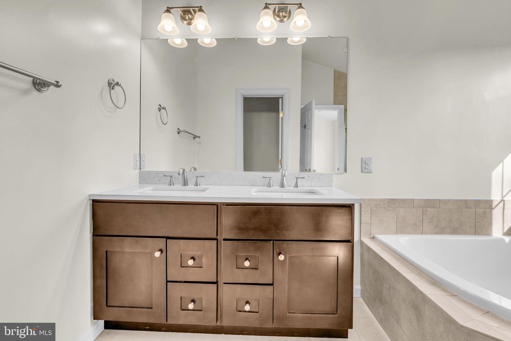 WILLOWS OF POTOMAC - Residential