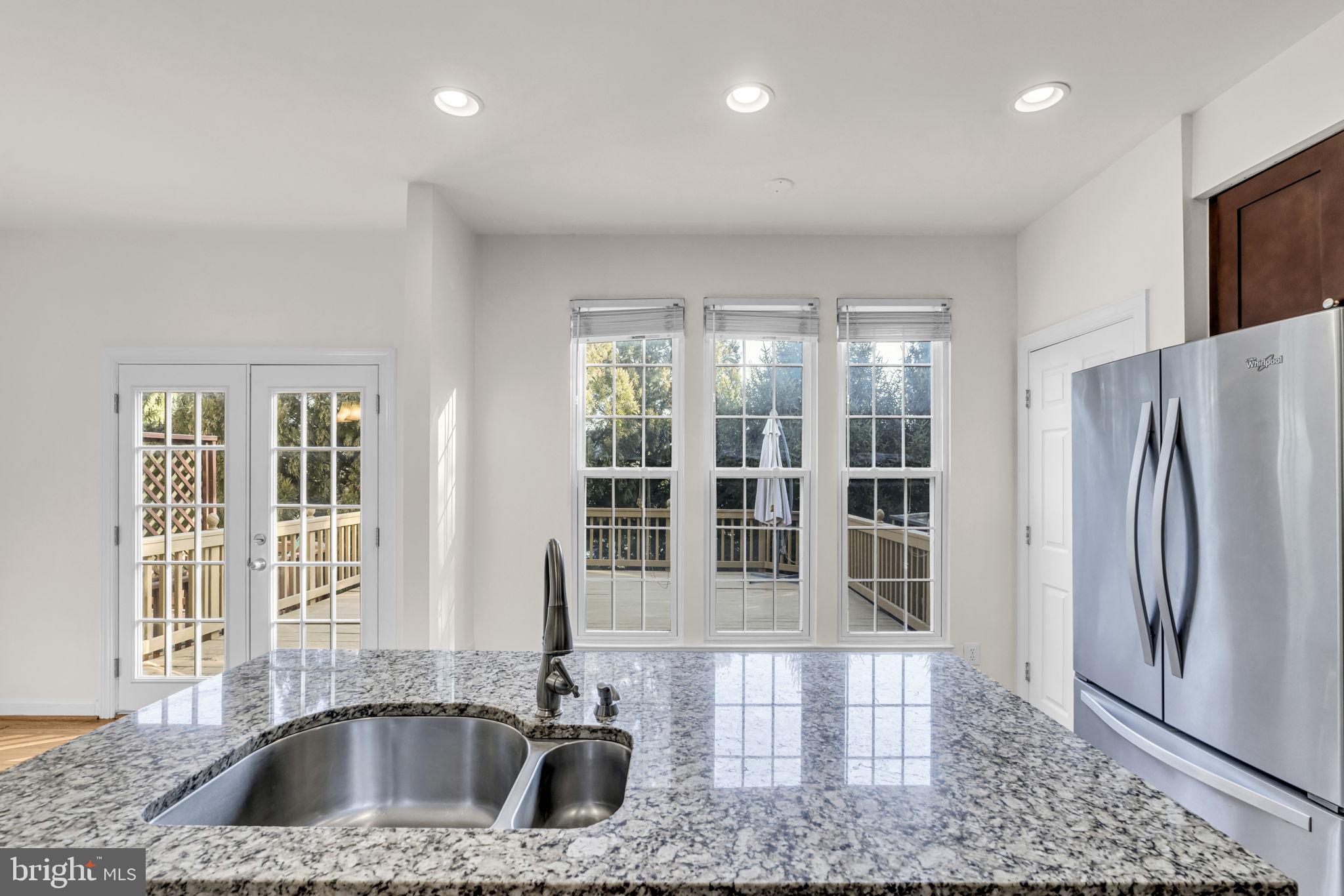 WILLOWS OF POTOMAC - Residential