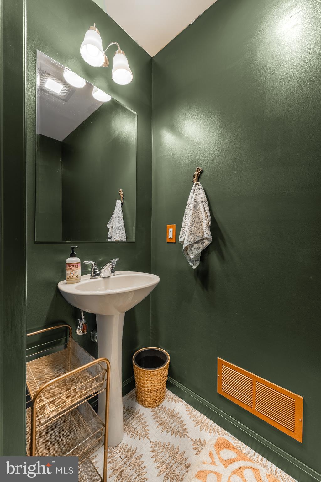 BURNHAM FARM ESTATES - Residential