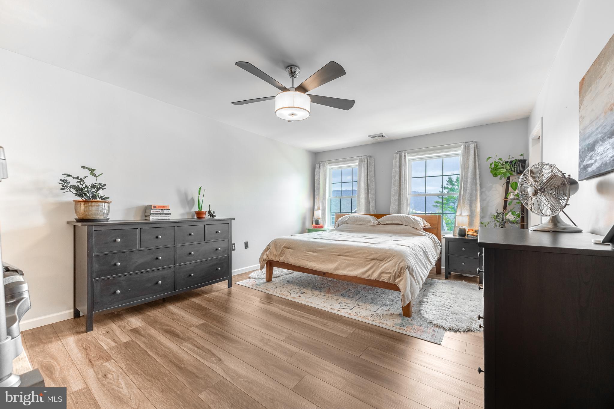 BURNHAM FARM ESTATES - Residential