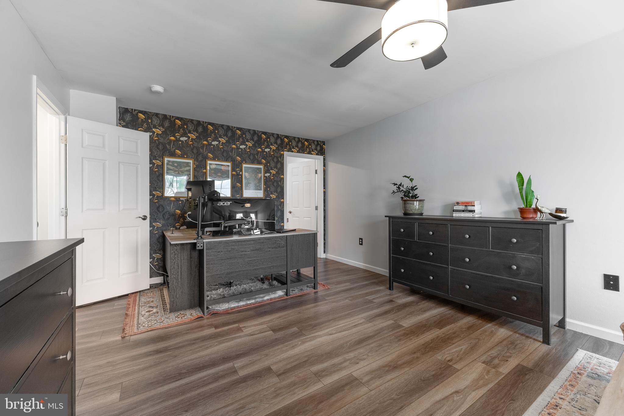 BURNHAM FARM ESTATES - Residential