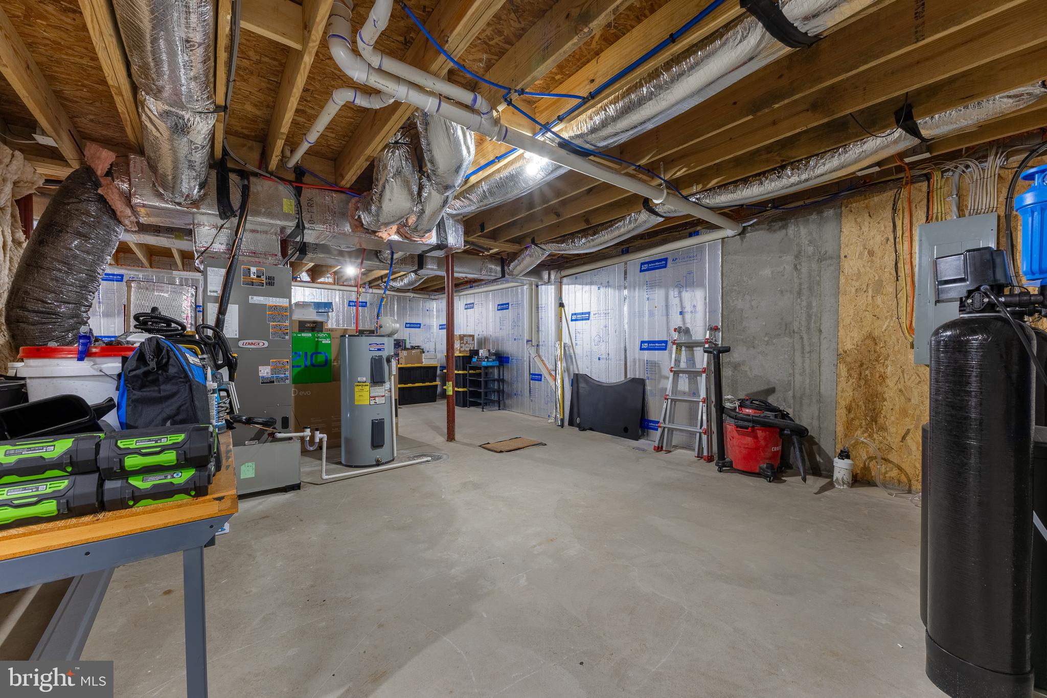 BURNHAM FARM ESTATES - Residential