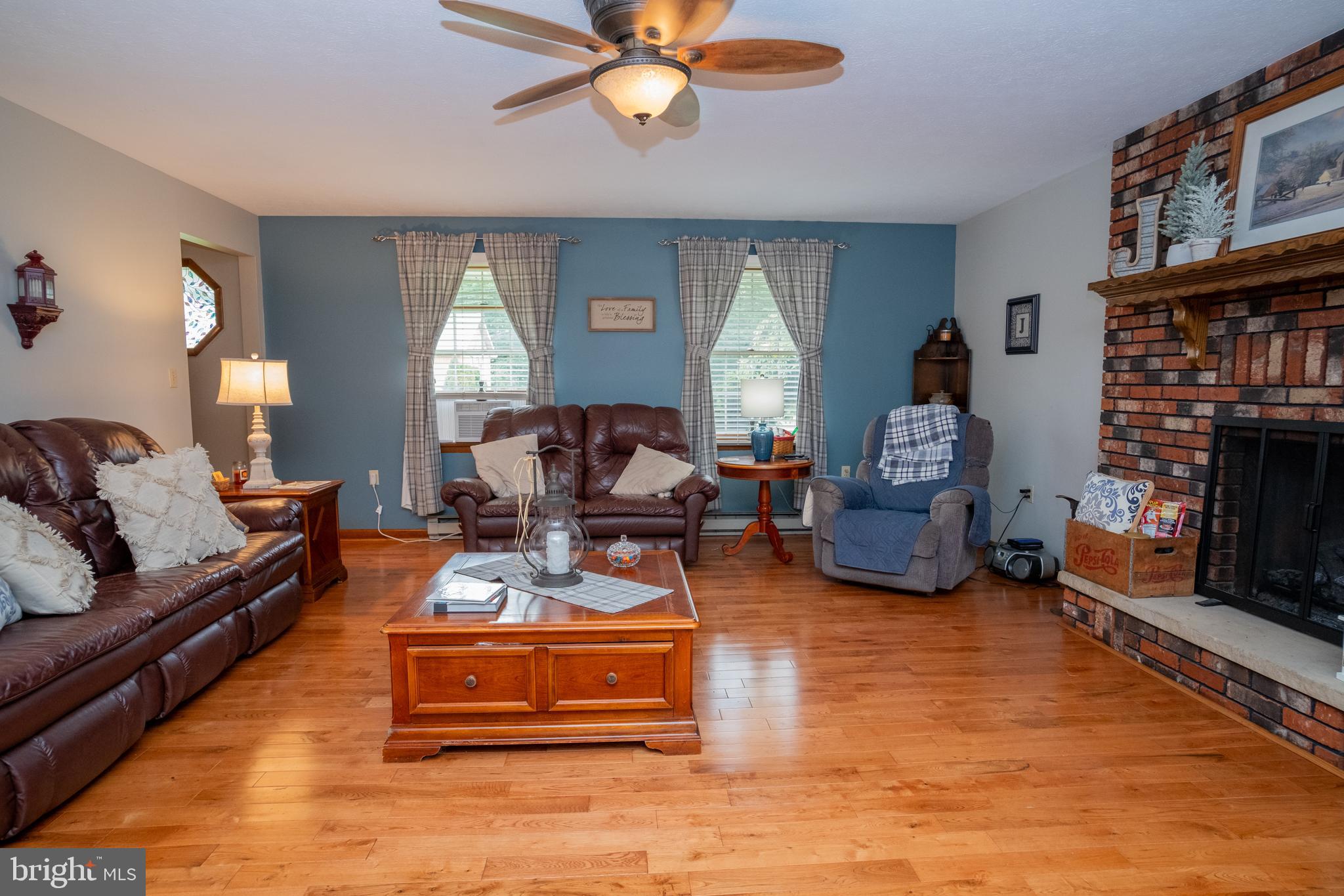 VALLEY VIEW - Residential