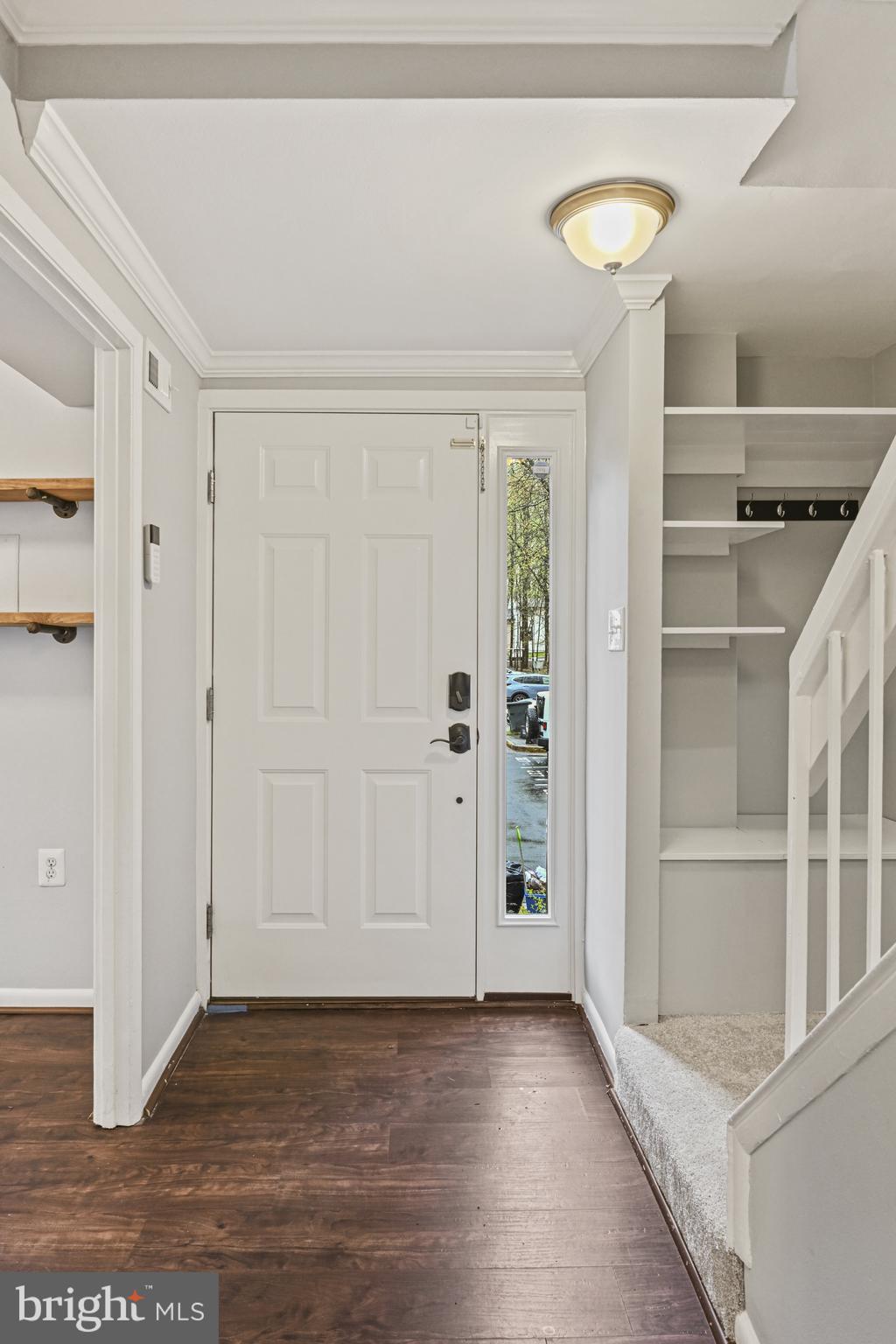 RESTON - Residential