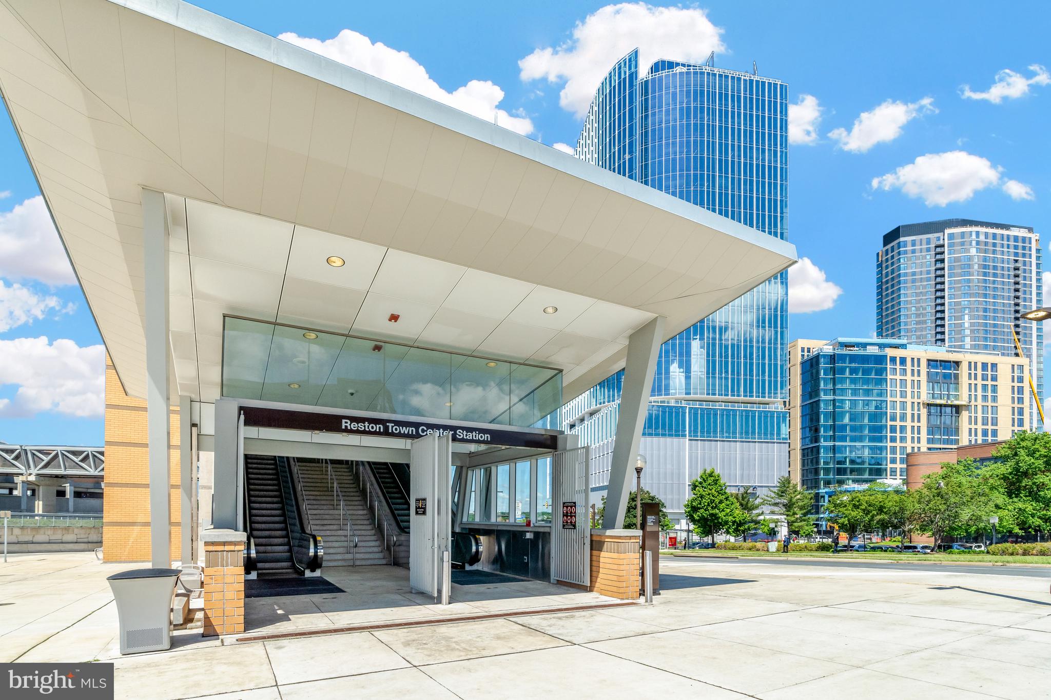 RESTON - Residential