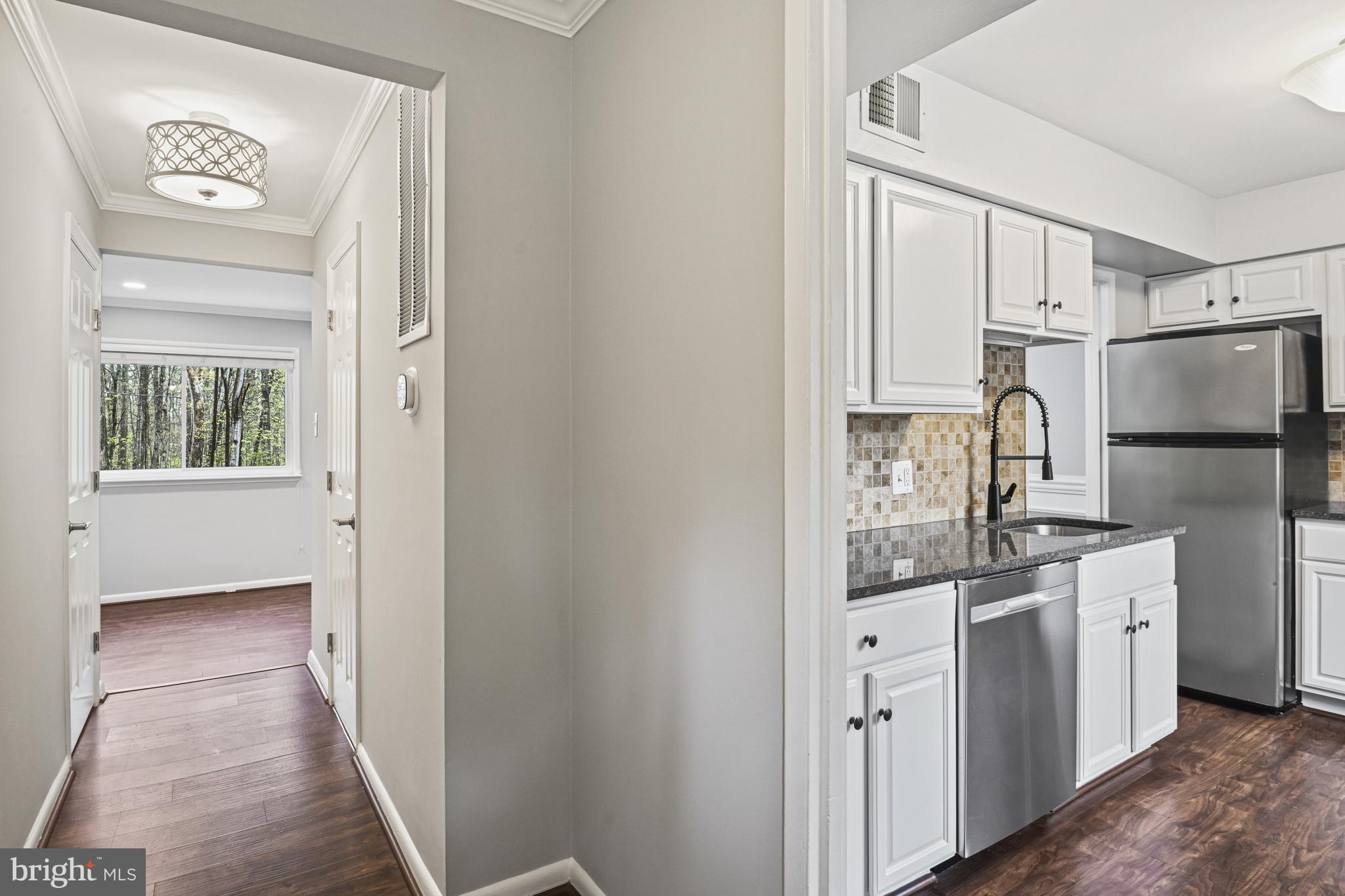 RESTON - Residential