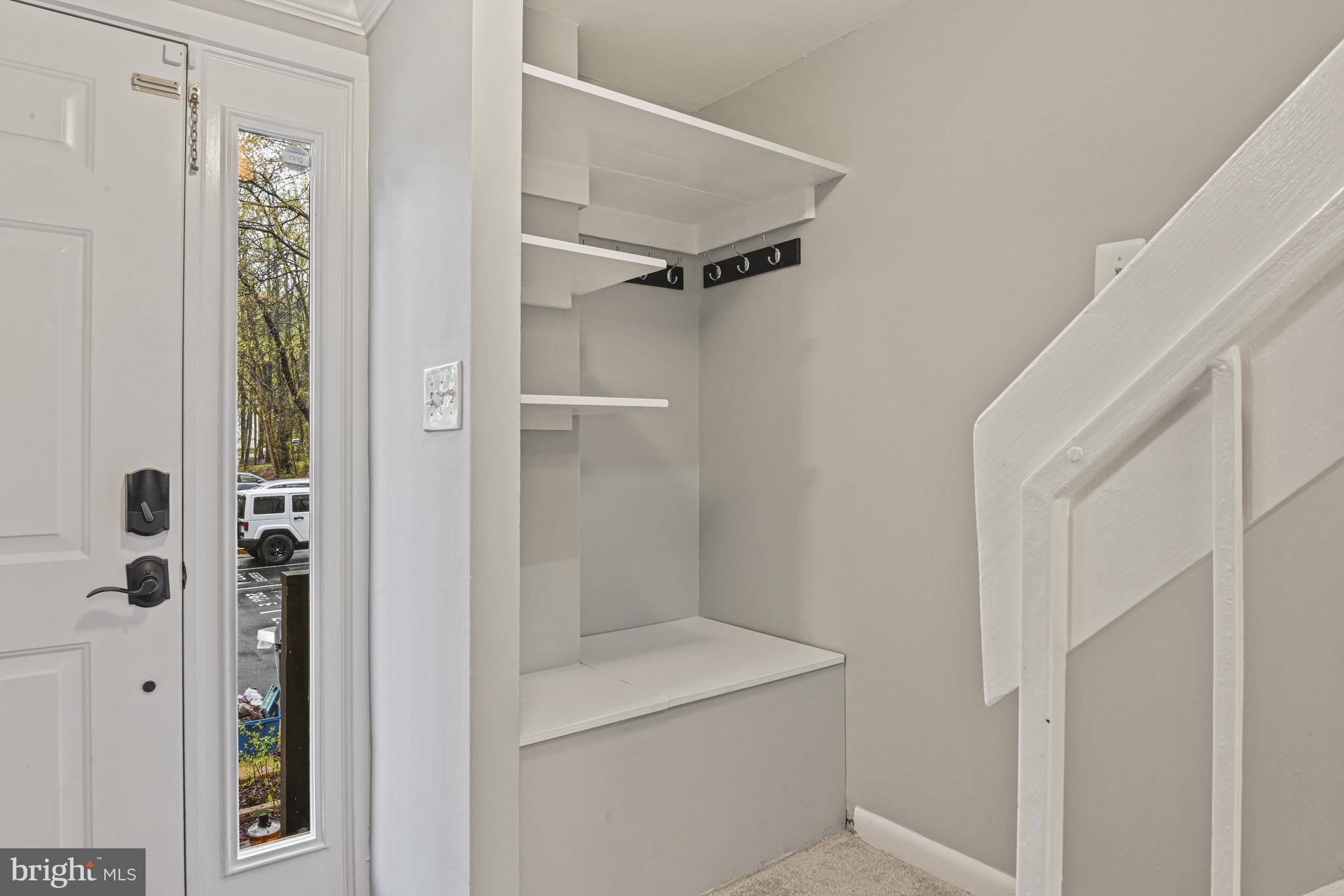 RESTON - Residential