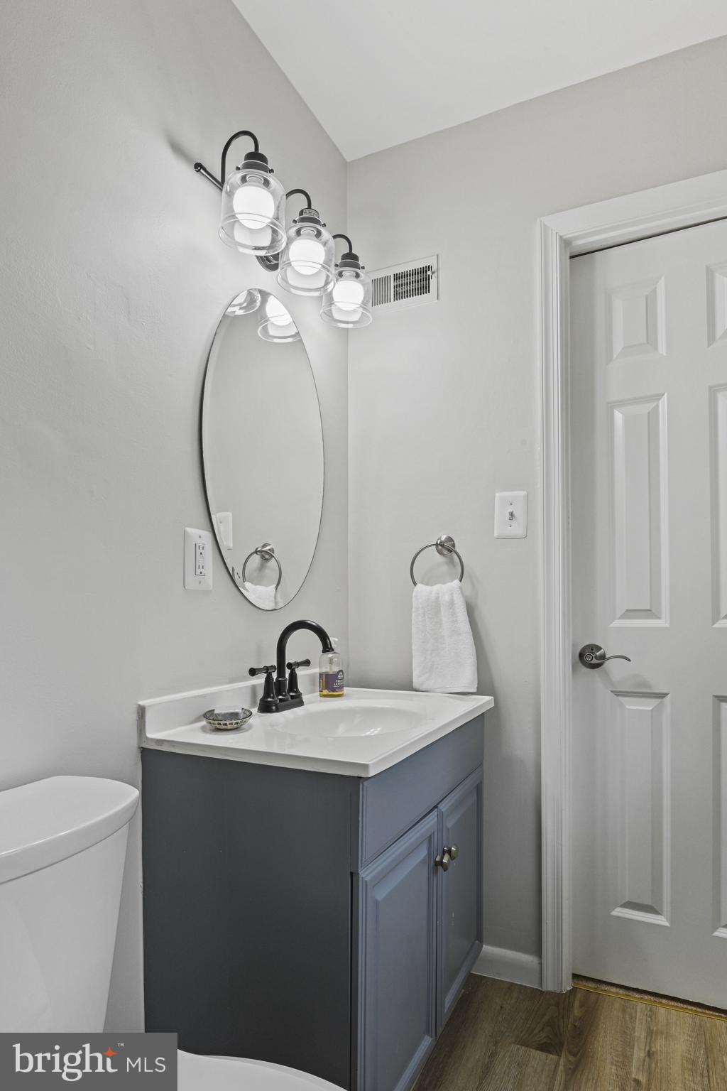 RESTON - Residential