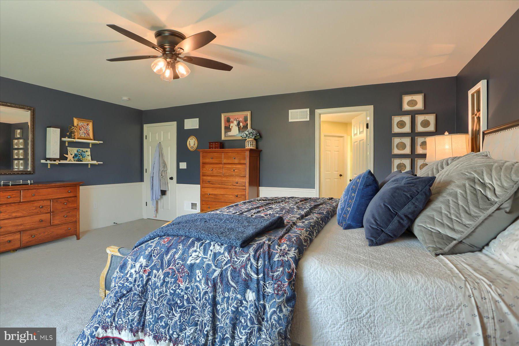 MOUNTAIN VIEW ESTATES - Residential