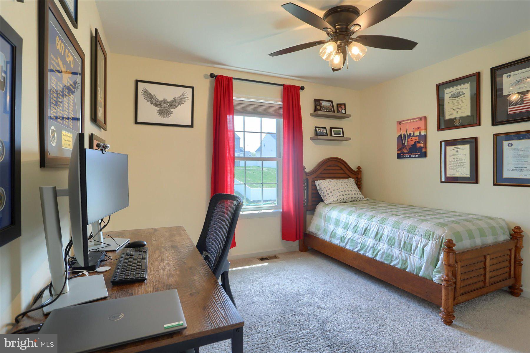 MOUNTAIN VIEW ESTATES - Residential