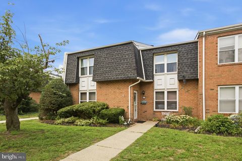 Condo For Sale - 2045 Harbour Drive<br/> PALMYRA, NJ 08065