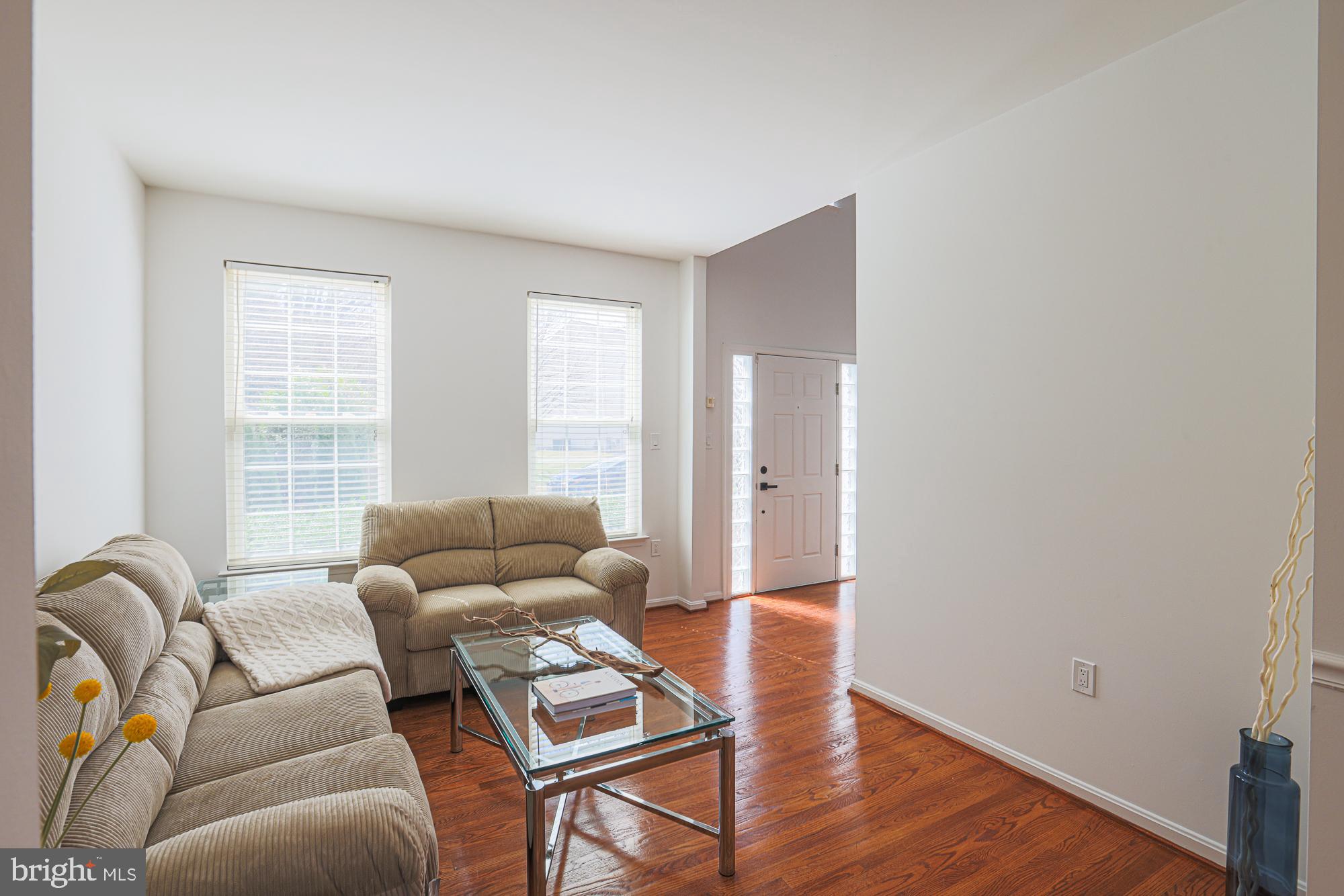 1374 REDFIELD