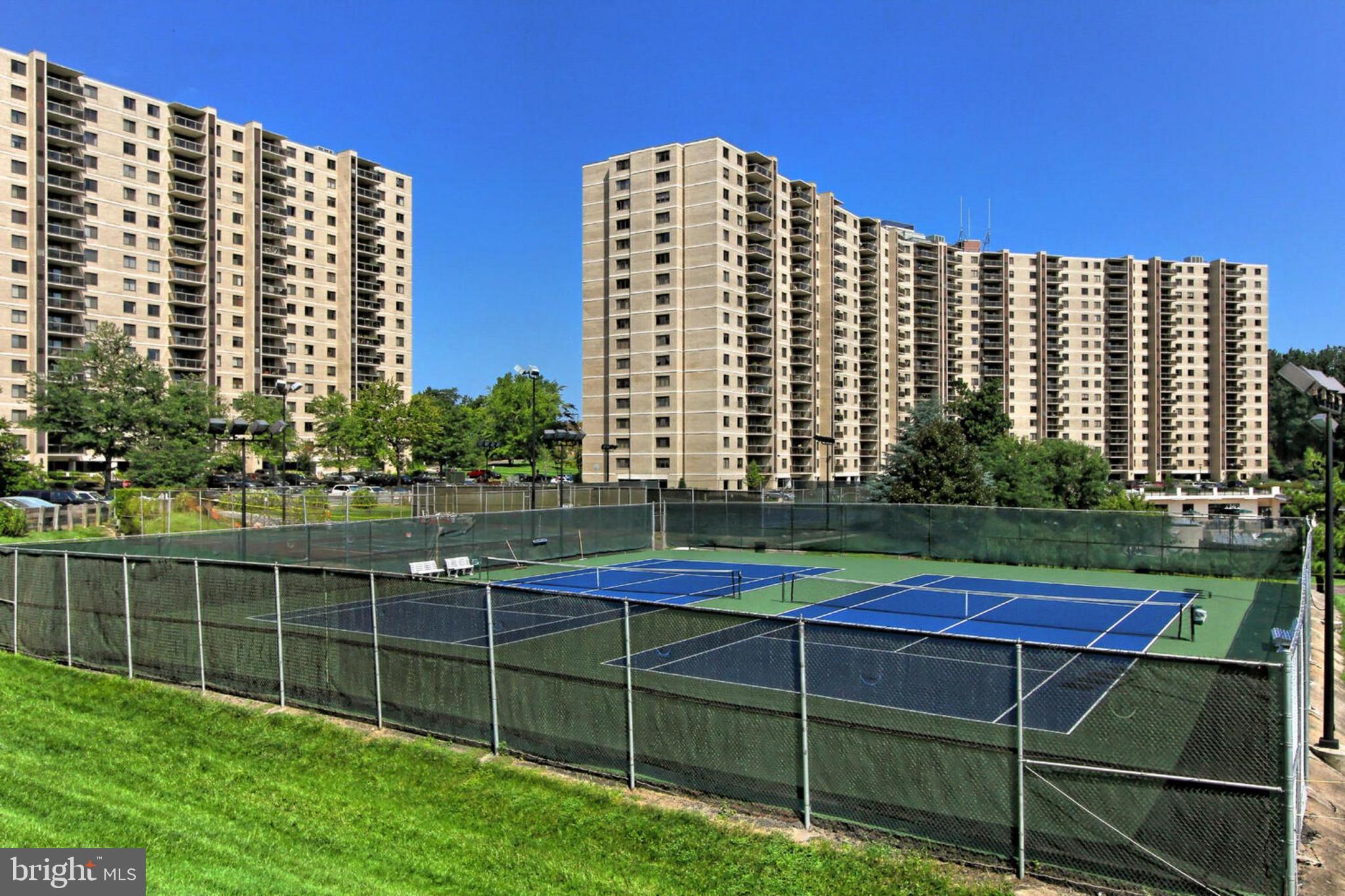 WATERGATE AT LANDMARK - Residential