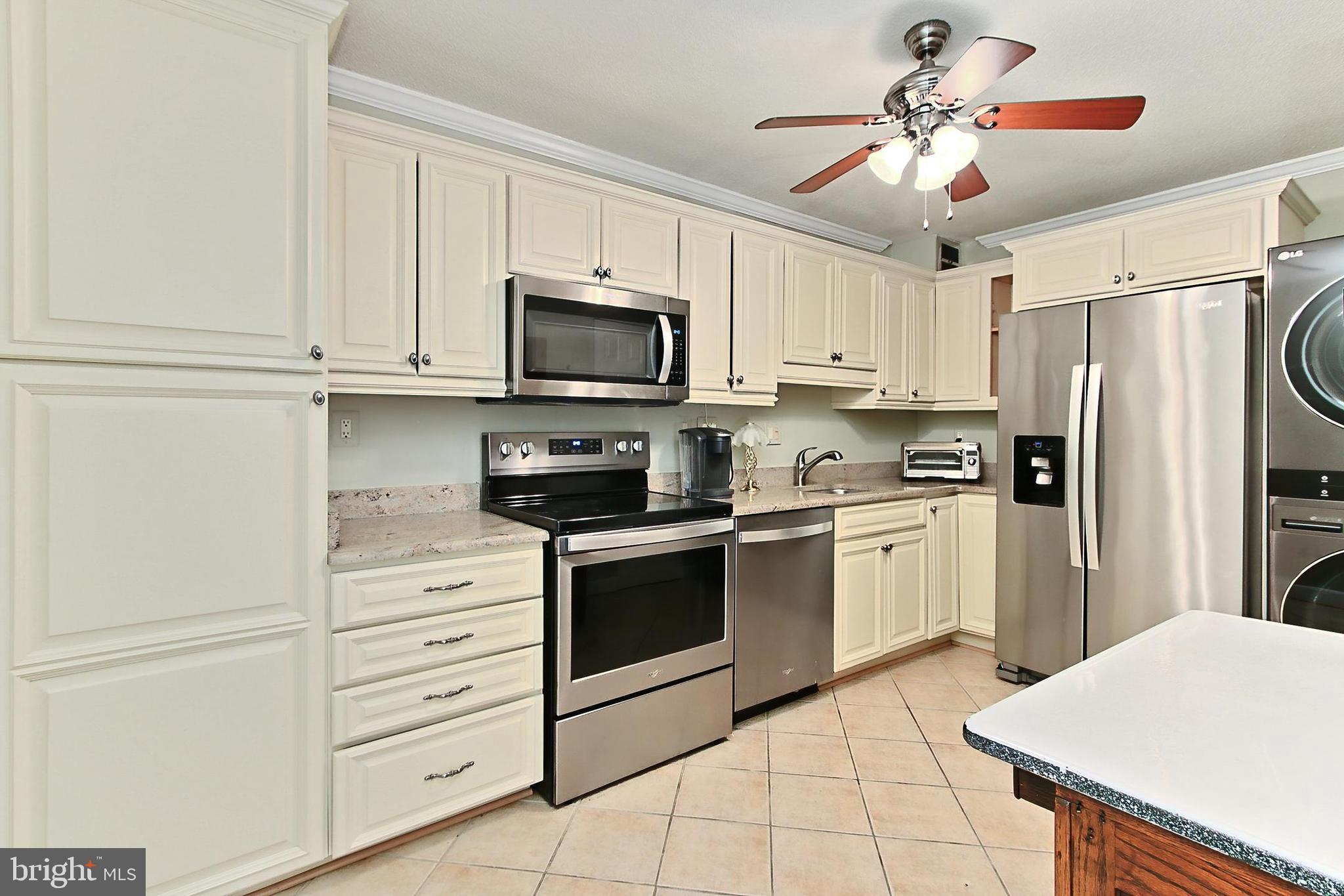 WATERGATE AT LANDMARK - Residential