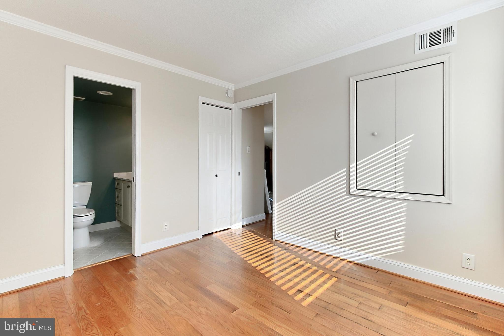 WATERGATE AT LANDMARK - Residential