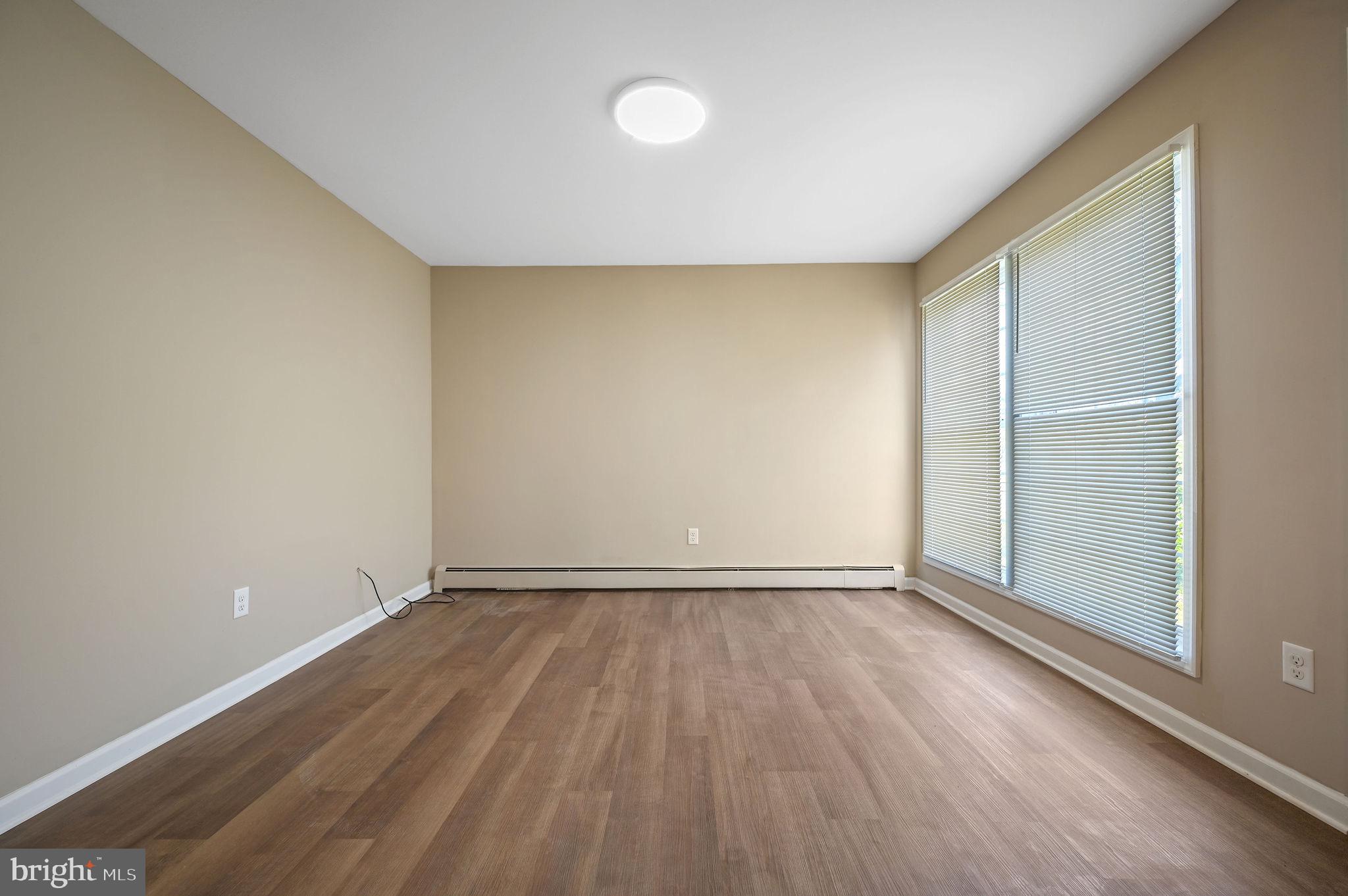 814 NEW CASTLE AVENUE