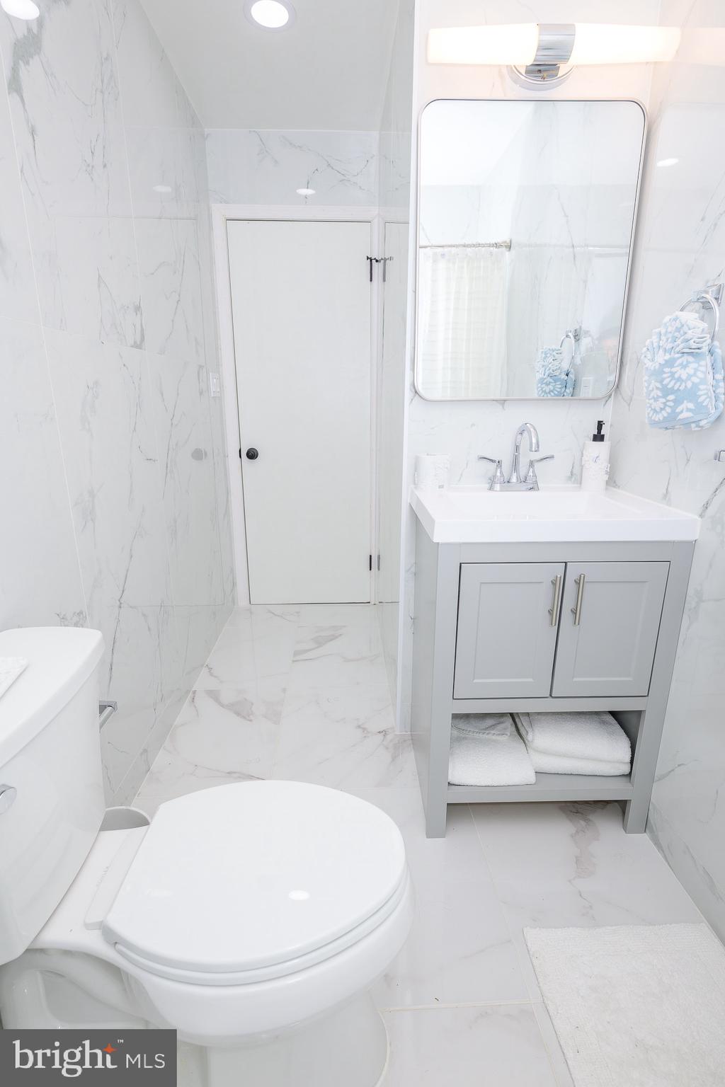 EASTPORT - Residential