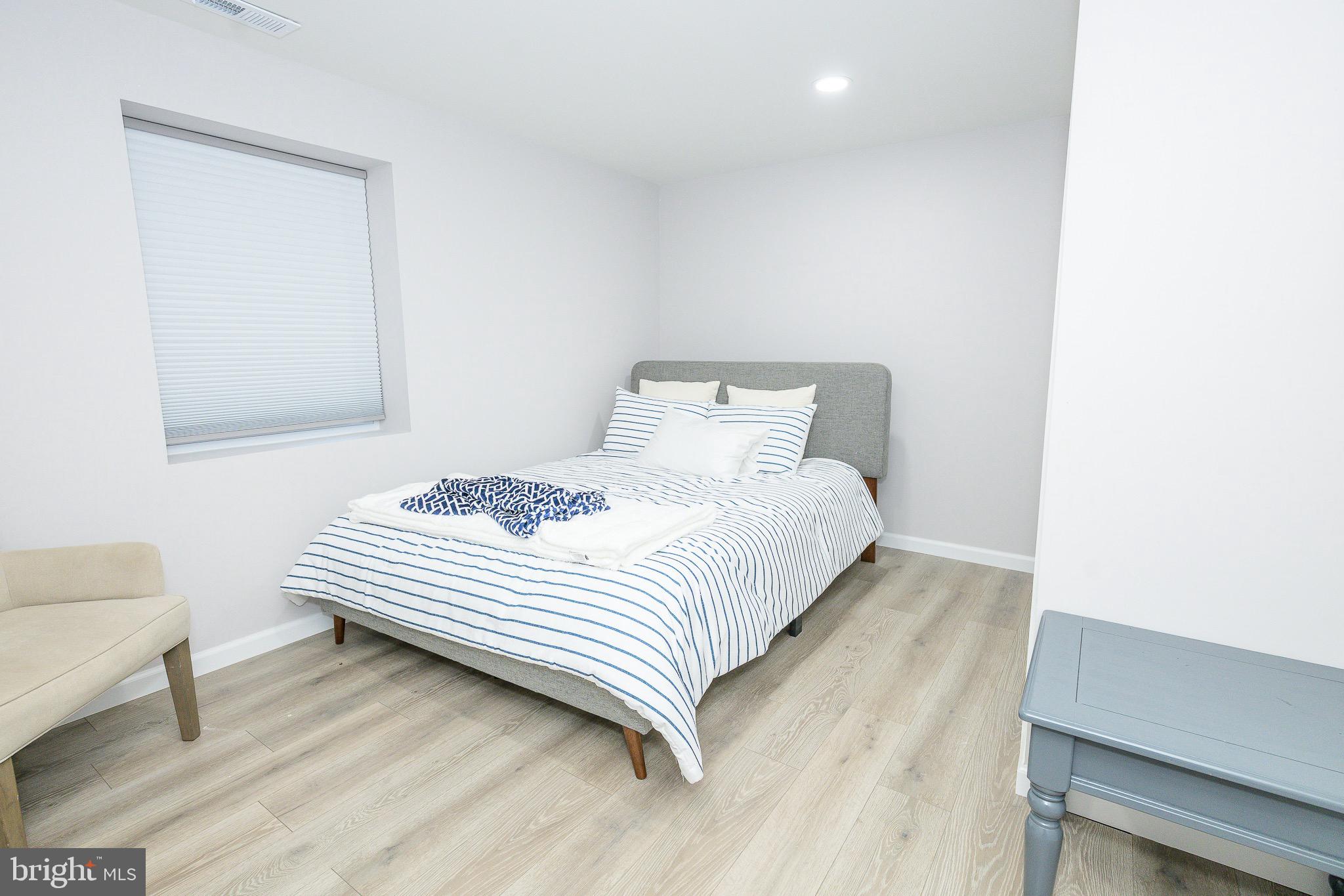 EASTPORT - Residential