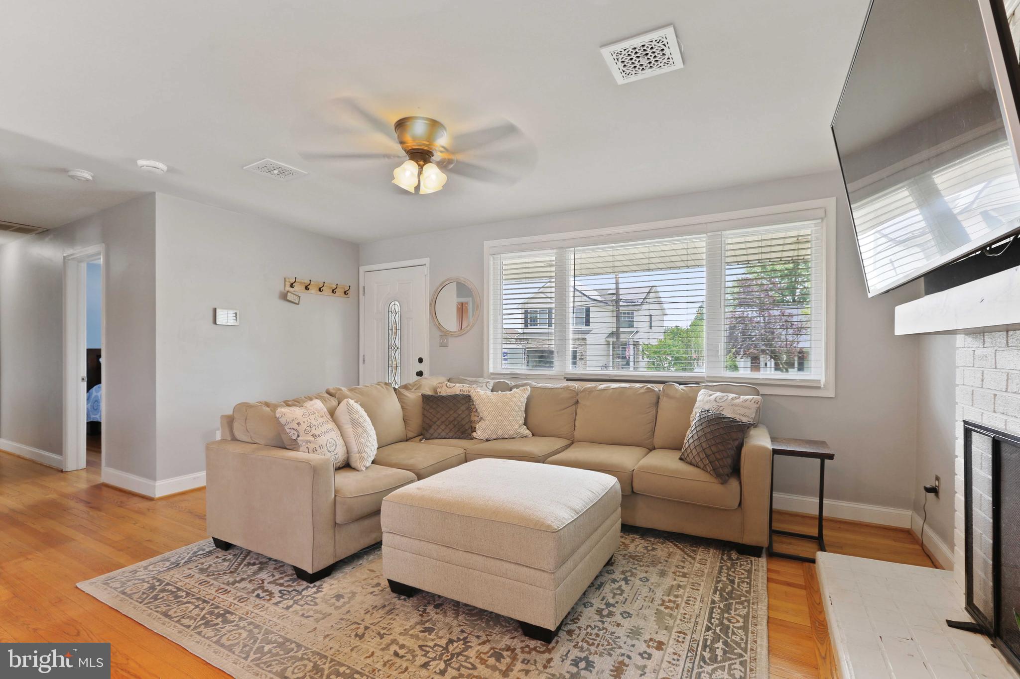 RIVIERA BEACH - Residential