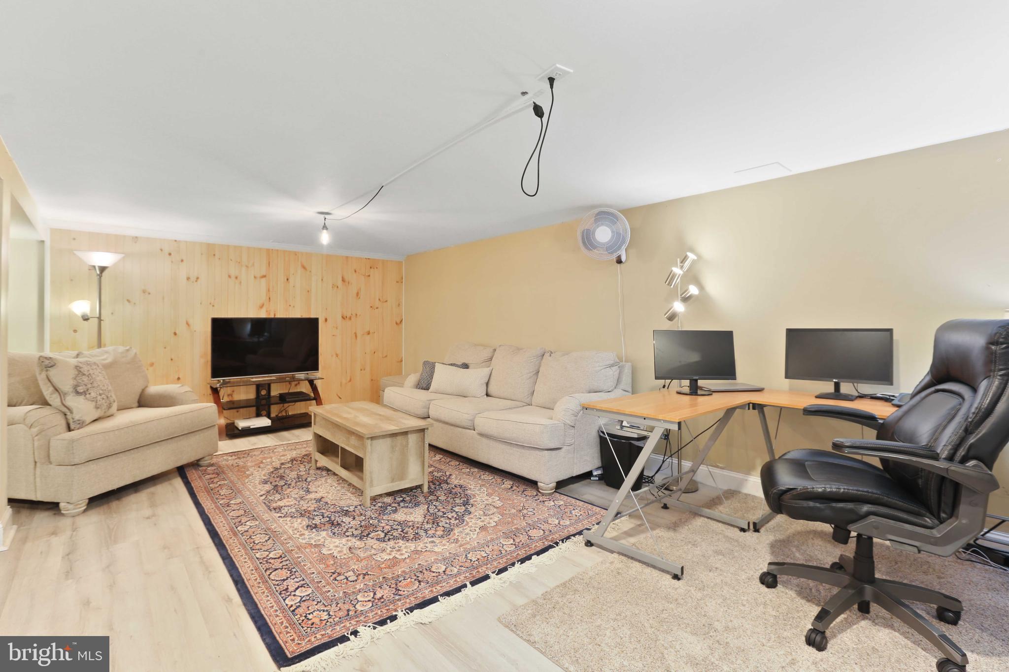 RIVIERA BEACH - Residential