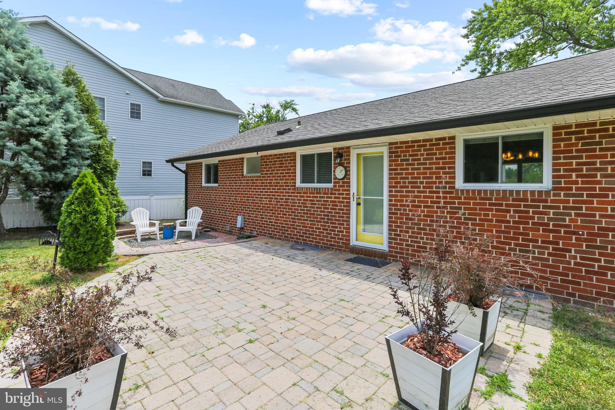 RIVIERA BEACH - Residential