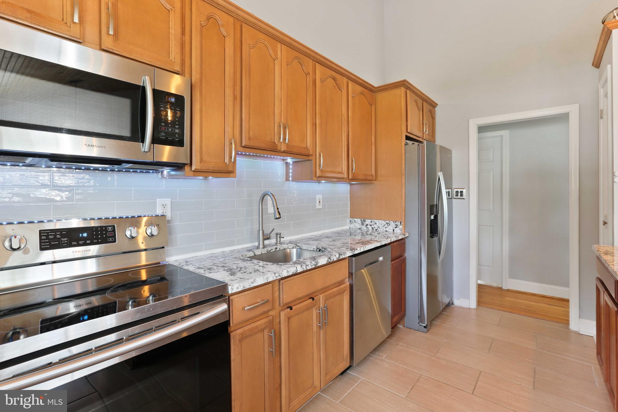 RIVIERA BEACH - Residential