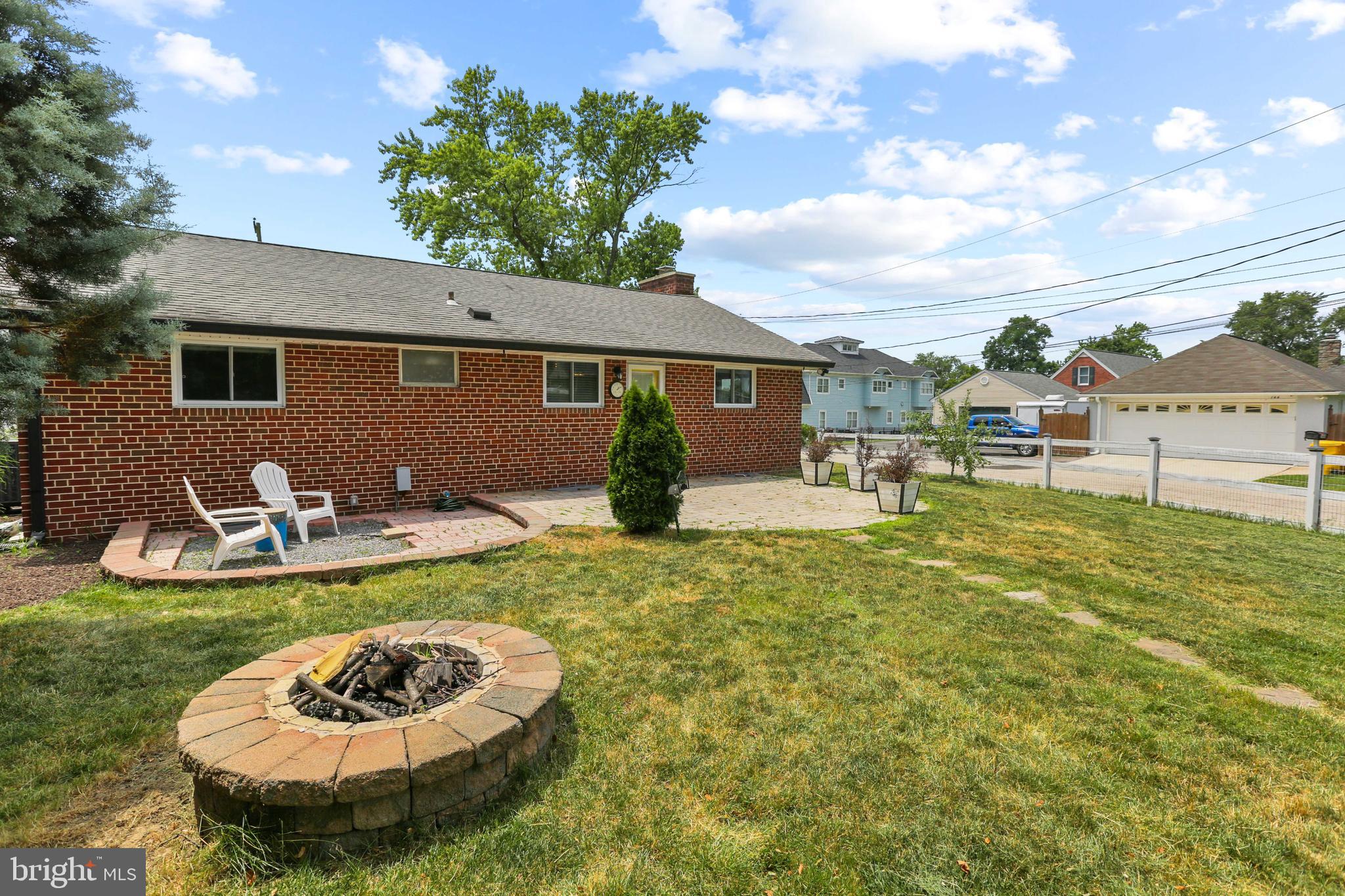 RIVIERA BEACH - Residential