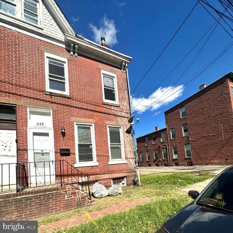 Townhouse For Rent - 448 W Hanover Street<br/> Mercer County, TRENTON, NJ 08618