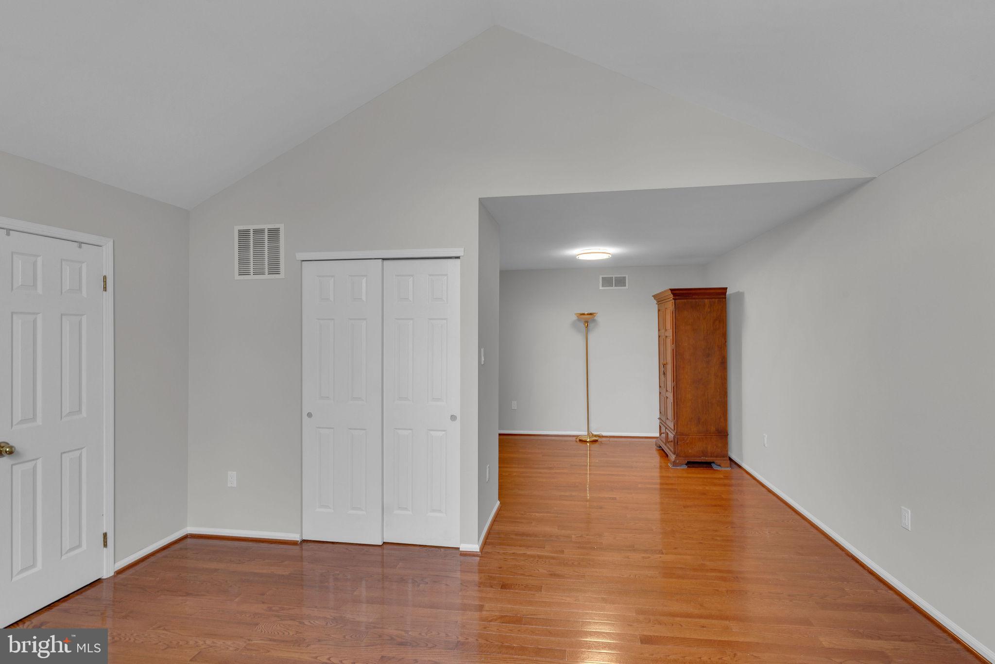 MONTGOMERY GREENE - Residential