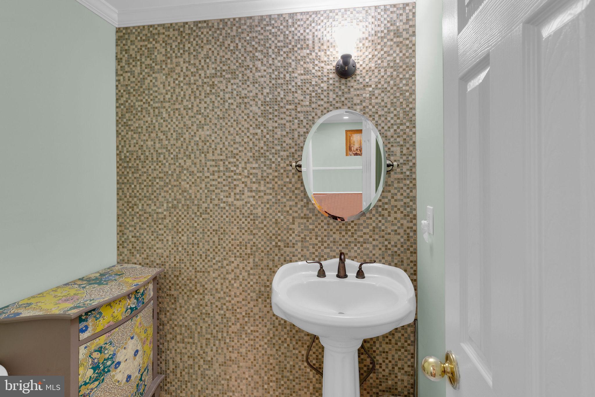 MONTGOMERY GREENE - Residential