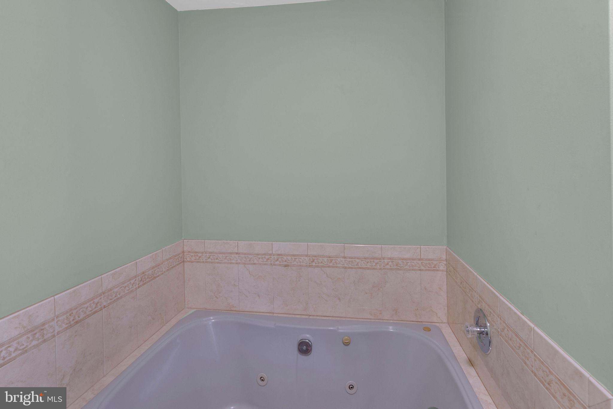 MONTGOMERY GREENE - Residential