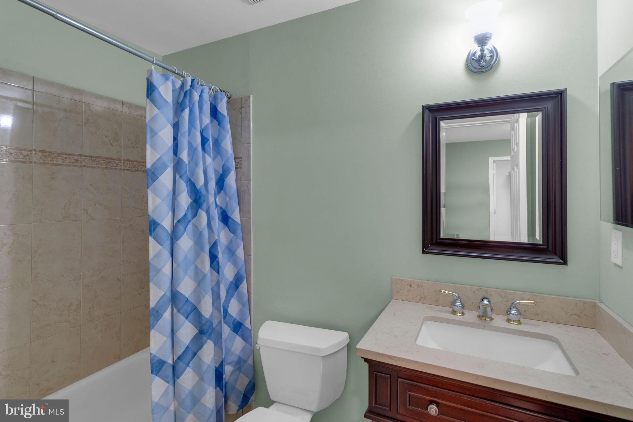 MONTGOMERY GREENE - Residential