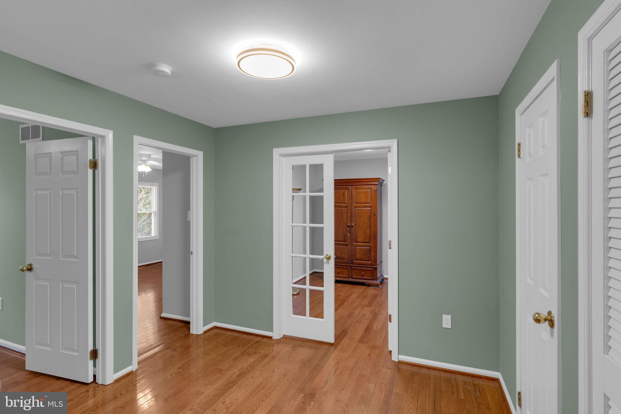 MONTGOMERY GREENE - Residential