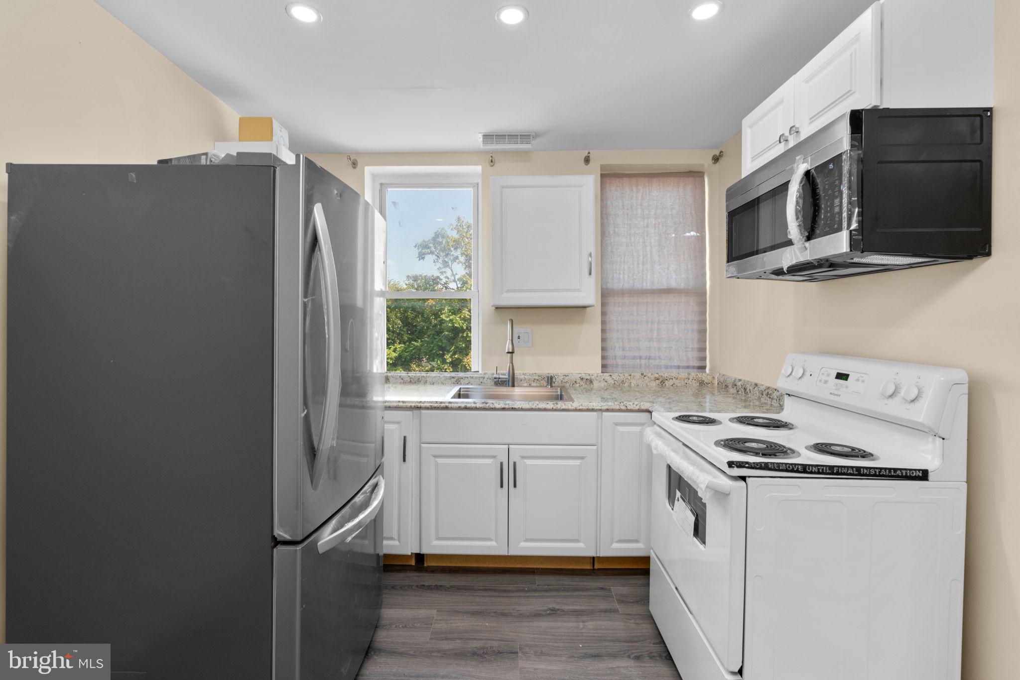 CENTRAL PARK HEIGHTS - Residential Lease