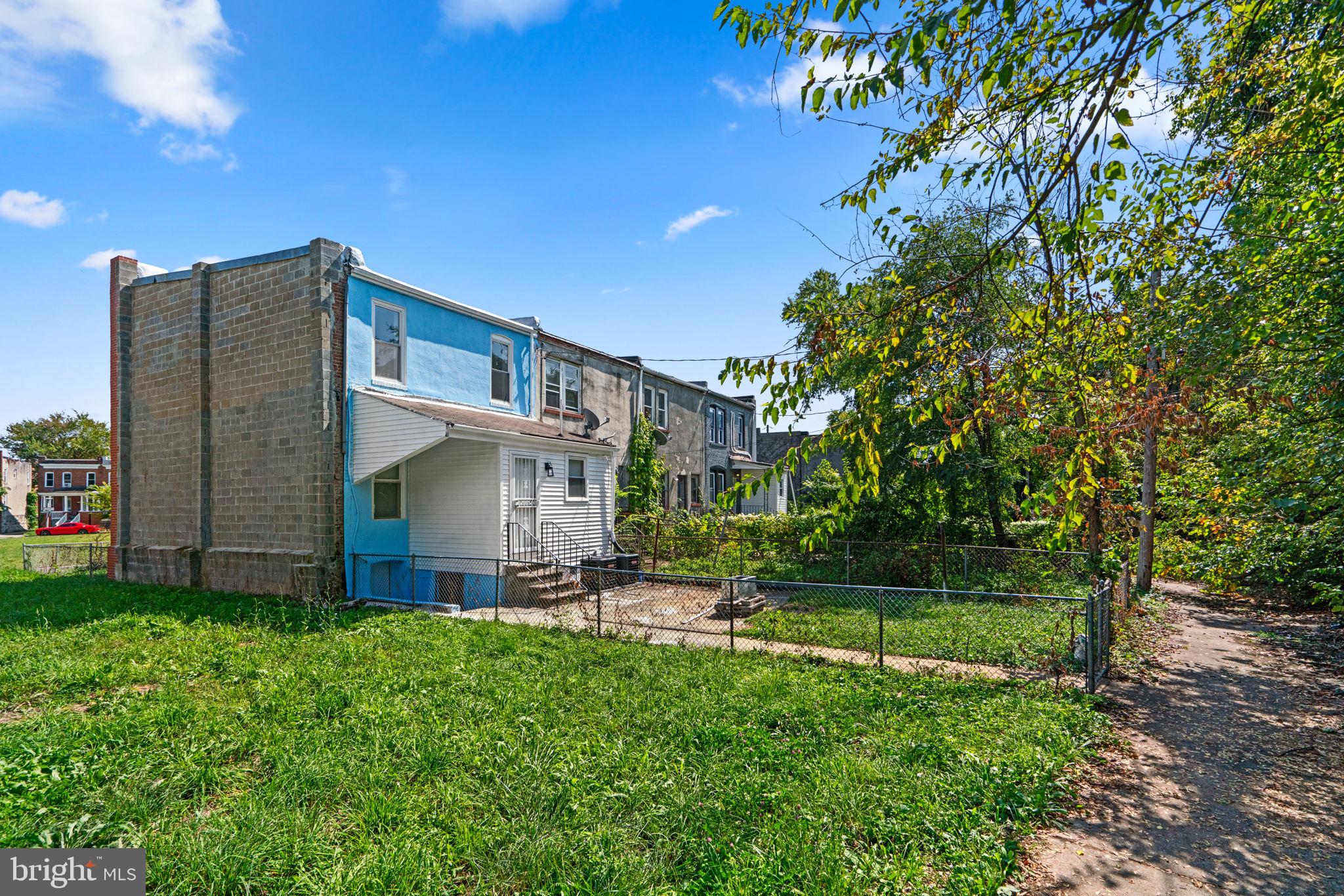 CENTRAL PARK HEIGHTS - Residential Lease