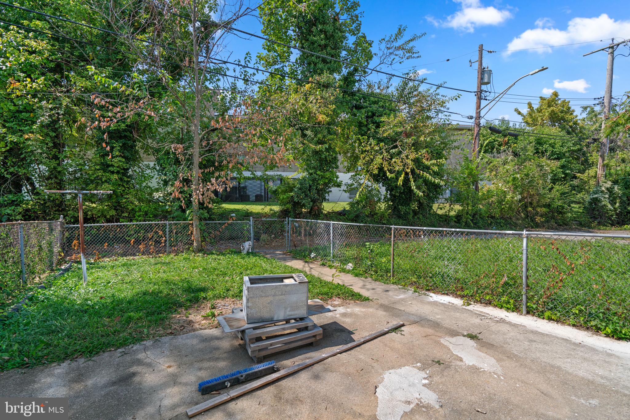 CENTRAL PARK HEIGHTS - Residential Lease