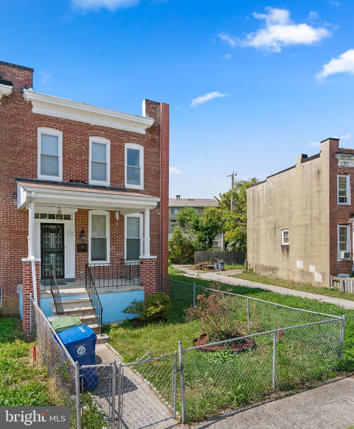 CENTRAL PARK HEIGHTS - Residential Lease