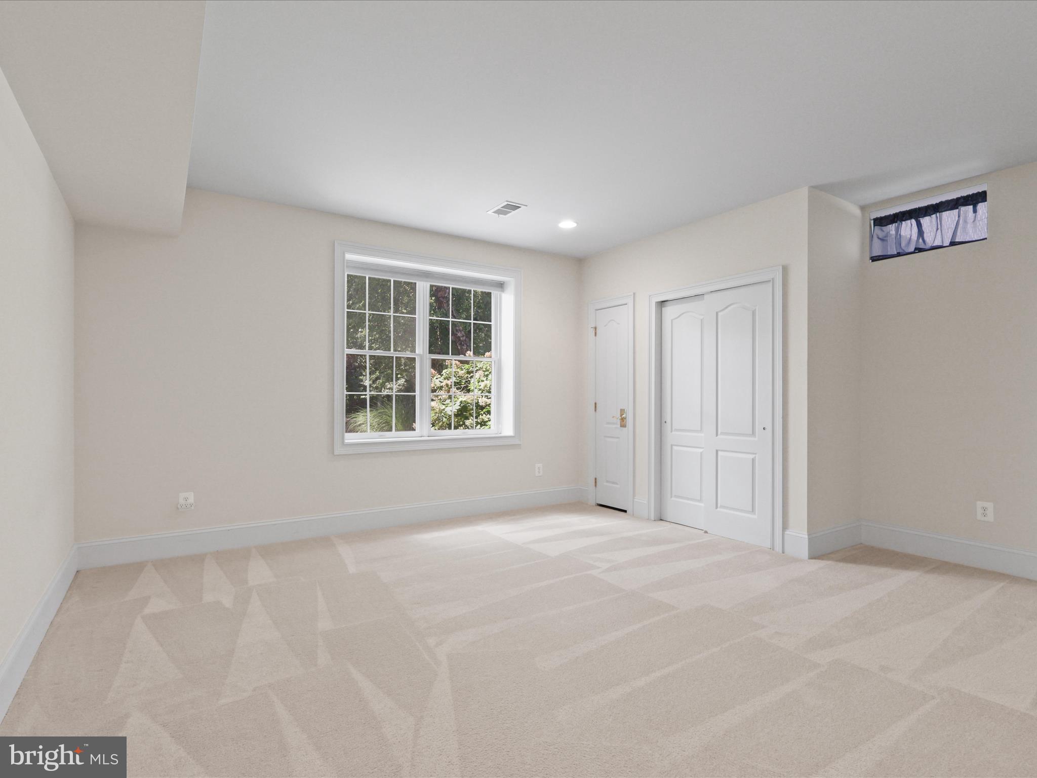 CHASE AT BELMONT COUNTRY - Residential